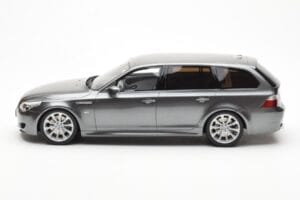 BMW M5 E61 Touring Grau Otto 1:18 OT189 Resin – Bild 3 von 6