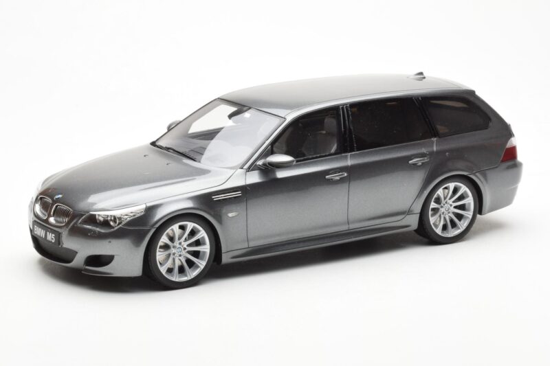 BMW M5 E61 Touring Grau Otto 1:18