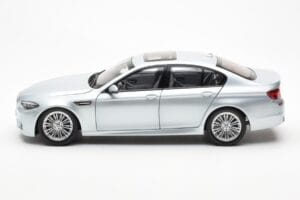 BMW M5 F10 Silverstone Silber Paragon 1:18 80432186353 Metall – Bild 4 von 8