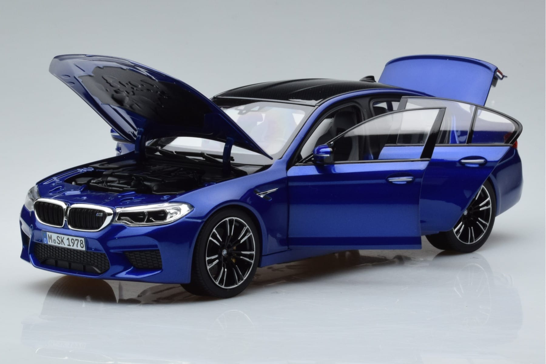 BMW M5 F90 Marina Bay Blau Norev 1:18 80432454783 Metall – Bild 2 von 7