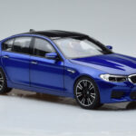 BMW M5 F90 Marina Bay Blau Norev 1:18 - image 5 of 7