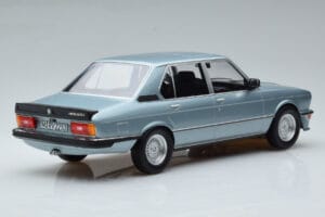 BMW M535i E12 Blau Norev 1:18 183269 Metall – Bild 2 von 6