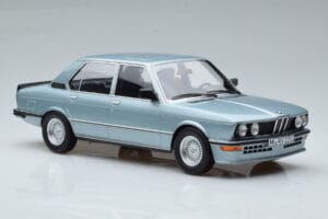 BMW M535i E12 Blau Norev 1:18 183269 Metall – Bild 4 von 6