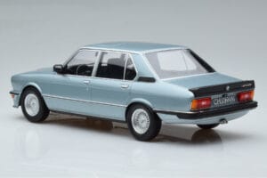 BMW M535i E12 Blau Norev 1:18 183269 Metall – Bild 5 von 6