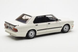 BMW M535i E28 Alpine Weiss AUTOart 1:18 75161 Metall – Bild 3 von 10