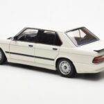 BMW M535i E28 Alpine Weiss AUTOart 1:18 - image 7 of 10