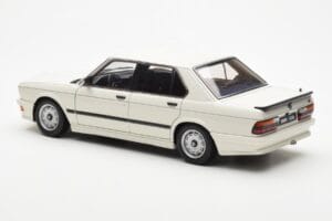 BMW M535i E28 Alpine Weiss AUTOart 1:18 75161 Metall – Bild 7 von 10