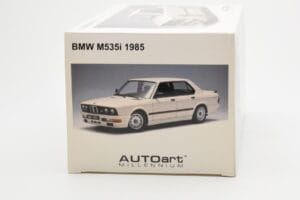 BMW M535i E28 Alpine Weiss AUTOart 1:18 75161 Metall – Bild 9 von 10