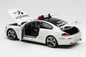 BMW M6 E63 MotoGP Safety Car 2006 Kyosho 1:18 08707GPB Metall – Bild 5 von 8