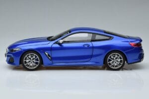 BMW M850i G15 Blau Metallic Norev 1:18 183286 Metall – Bild 4 von 7
