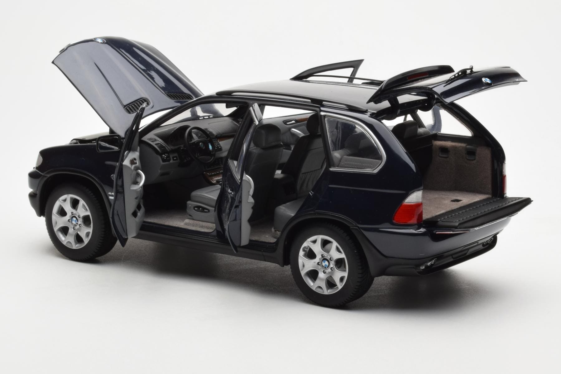 BMW X5 4.4i E53 Dunkel Blau Kyosho 1:18 08521DB Metall – Bild 5 von 8