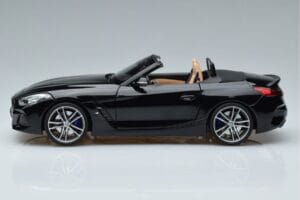 BMW Z4 G29 Schwarz Metallic Norev 1:18 183272 Metall – Bild 4 von 7