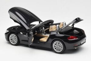 BMW Z4 E89 Spider Schwarz Metallic Kyosho 1:18 08771BK Metall – Bild 6 von 9