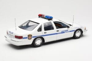 Chevrolet Caprice Cheyenne Polizei UT Models 1:18 21025 Metall – Bild 2 von 6