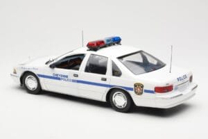 Chevrolet Caprice Cheyenne Polizei UT Models 1:18 21025 Metall – Bild 5 von 6