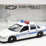 Chevrolet Caprice Sebring Polizei UT Models 1:18 - image 6 of 6
