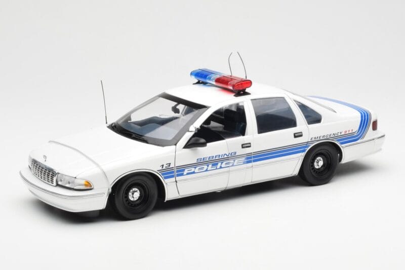 Chevrolet Caprice Sebring Polizei UT Models 1:18