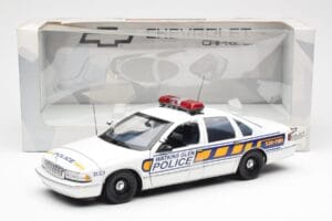 Chevrolet Caprice Watkins Glen Polizei UT Models 1:18 21028 Metall – Bild 6 von 6