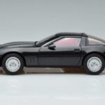 Chevrolet Corvette C4 Schwarz AUTOart 1:18 71242 Metall - image 5 of 8