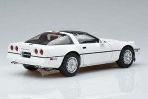 Chevrolet Corvette C4 Weiss AUTOart 1:18 71243 Metall – Bild 3 von 8