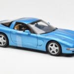 Chevrolet Corvette C5 Blau Metallic UT Models 1:18 - image 4 of 6