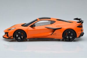 Chevrolet Corvette C8 Z06 Orange GT Spirit 1:18 GT417 Resin – Bild 3 von 6