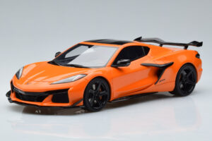 Chevrolet Corvette C8 Z06 Orange GT Spirit 1:18
