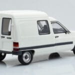 Citroen C15 D Weiss Otto 1:18 - image 2 of 6