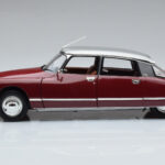 Citroen DS23 Pallas Rot Norev 1:18 - image 4 of 7