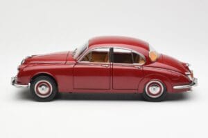 Daimler 250 V8 Rot Paragon 1:18 PA-98312 Metall – Bild 4 von 8