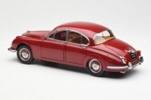 Daimler 250 V8 Rot Paragon 1:18 PA-98312 Metall – Bild 7 von 8