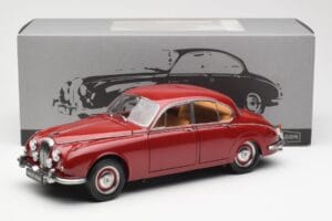 Daimler 250 V8 Rot Paragon 1:18 PA-98312 Metall – Bild 8 von 8