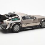 DeLorean DMC-12 Time Machine Back to the Future Silber Sun Star 1:18 - image 5 of 8
