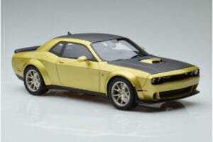 Dodge Challenger R/T Scat Pack Widebody 50. Jubiläum GT Spirit 1:18 GT411 Resin – Bild 4 von 6