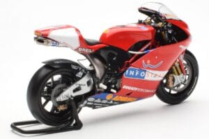 Ducati Desmosedici MotoGP Prova 2002 Minichamps 1:12 122020099 Metall – Bild 3 von 4