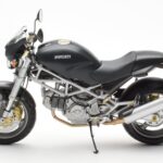 Ducati Monster M900 Schwarz Minichamps 1:12