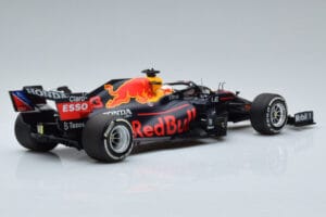 Red Bull Racing RB16B #33 M. Verstappen Abu Dhabi GP F1 World Champion 2021 Minichamps 1:18 110212333 Metall – Bild 2 von 6