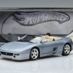 Ferrari F355 Spider Hot Wheels 1:18 23907 Metall - image 7 of 7