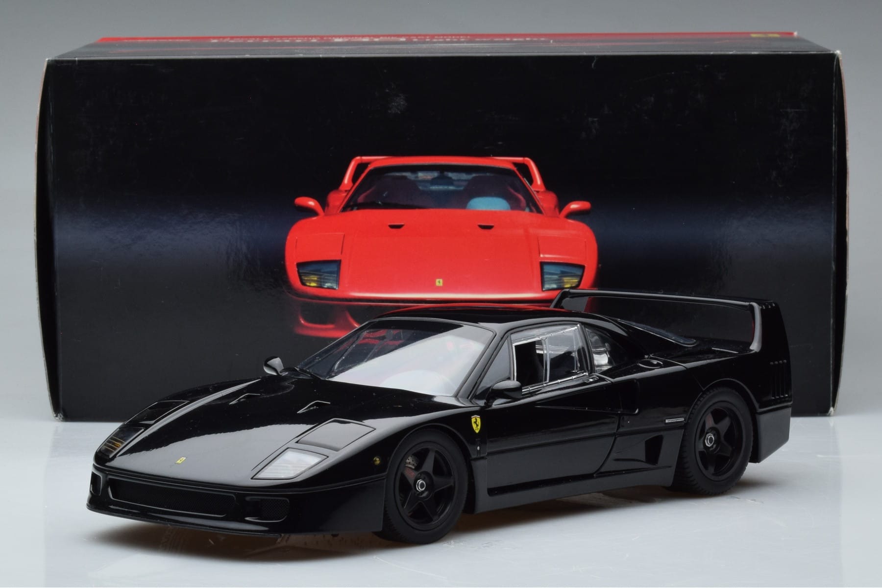 Ferrari F40 Lightweight Schwarz Kyosho 1:18 08412BK Metall – Bild 12 von 12