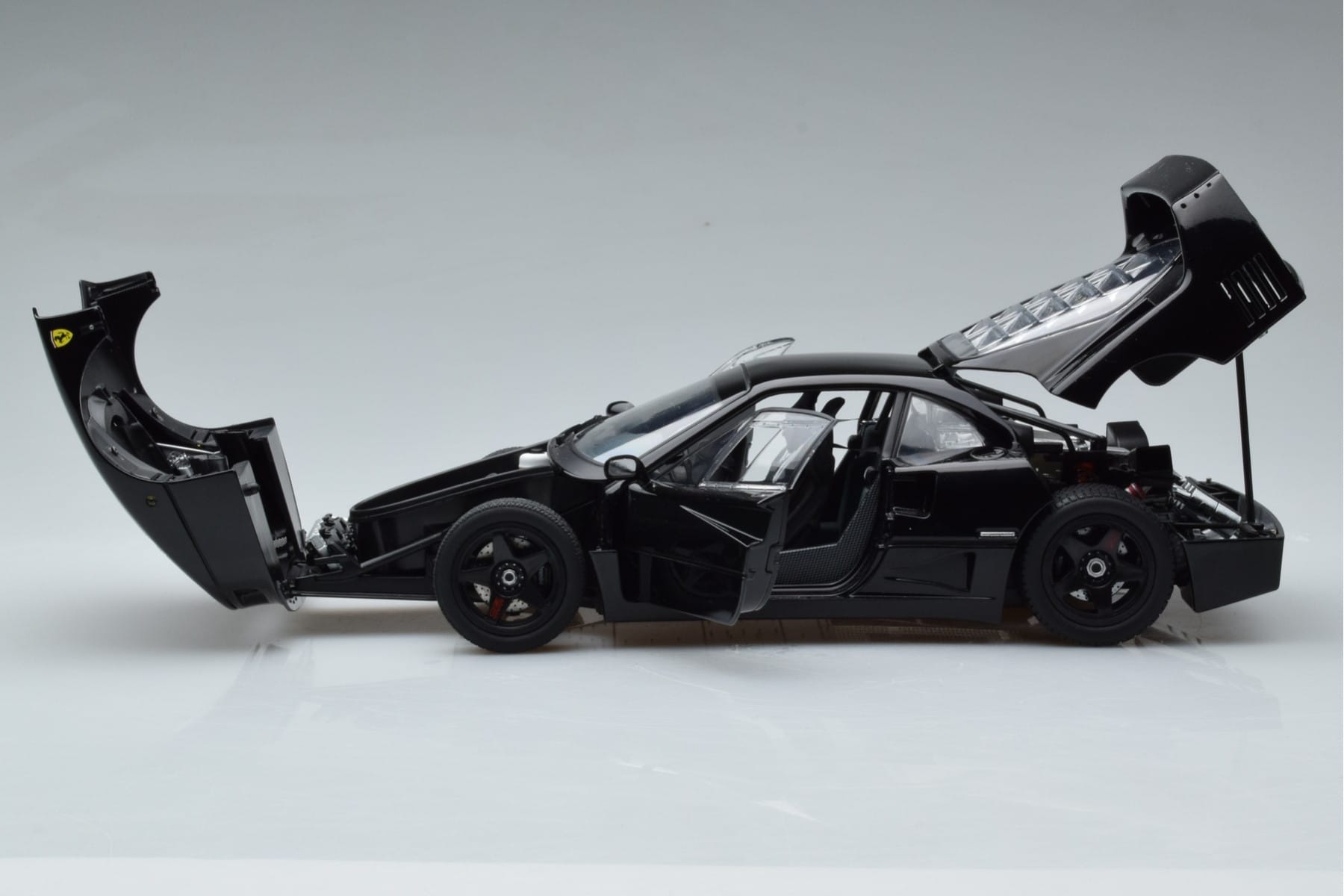 Ferrari F40 Lightweight Schwarz Kyosho 1:18 08412BK Metall – Bild 4 von 12