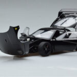 Ferrari F40 Lightweight Schwarz Kyosho 1:18 - image 9 of 12