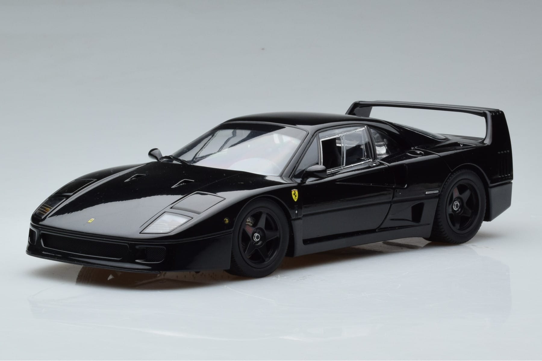 Ferrari F40 Lightweight Schwarz Kyosho 1:18 08412BK Metall