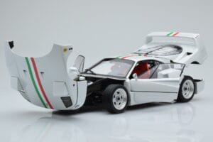 Ferrari F40 Perlweiss Italy Kyosho 1:18 08416PWT-G Metall – Bild 2 von 8