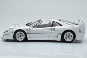 Ferrari F40 Perlweiss Italy Kyosho 1:18 08416PWT-G Metall – Bild 4 von 8
