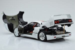 Ferrari F40 Perlweiss Italy Kyosho 1:18 08416PWT-G Metall – Bild 5 von 8