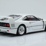 Ferrari F40 Perlweiss Kyosho 1:18 - image 3 of 8