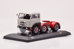 Fiat 690 T1 Weiss IXO 1:43 TR176 Metall – Bild 3 von 4