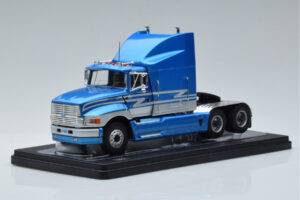 Ford Aeromax Blau IXO 1:43 TR127