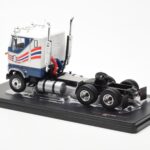 Ford CL 9000 Weiss Blau IXO 1:43 - image 2 of 4