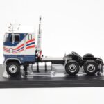 Ford CL 9000 Weiss Blau IXO 1:43